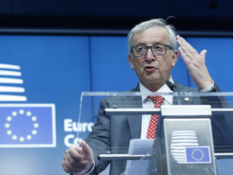 中国怎么办?当穆迪标普炮火袭来之际(图)