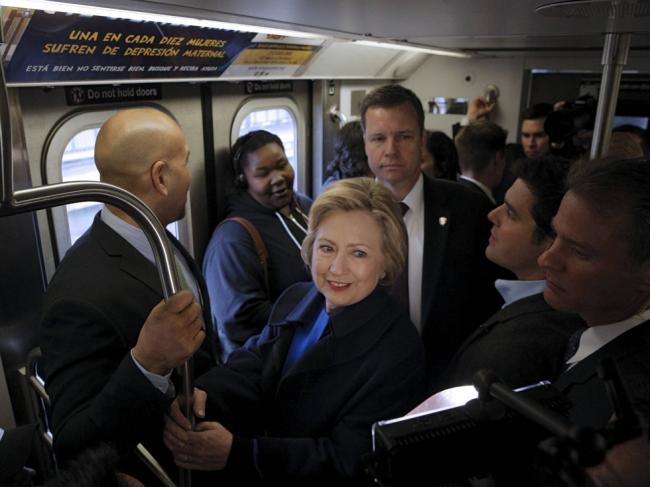 纽约生死辩论:希拉里和桑德斯打了个平手(图)