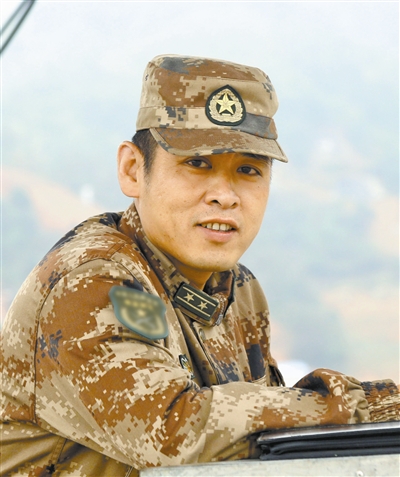 军官父子先后在同一连任连长 均因裁军转业(组图)