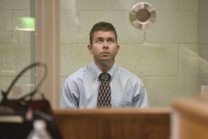 中医遭灭门案凶嫌再出庭 全程只说了两个字(图)