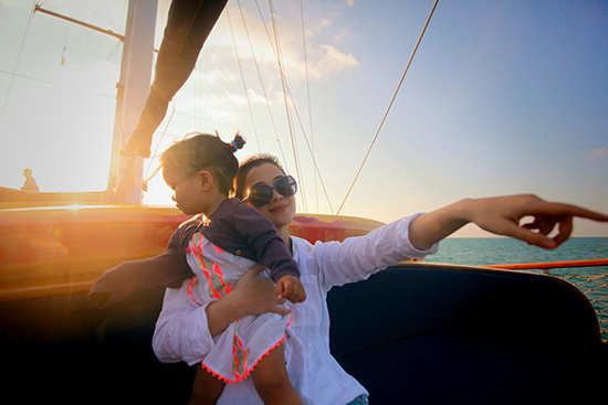 好会拍!梅婷全家出海 老公镜头里美若天仙(组图)