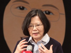 热评：就职前夜 蔡英文真正考验来临(图)