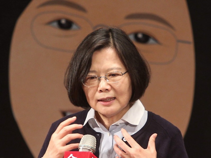 热评:就职前夜 蔡英文真正考验来临(图)