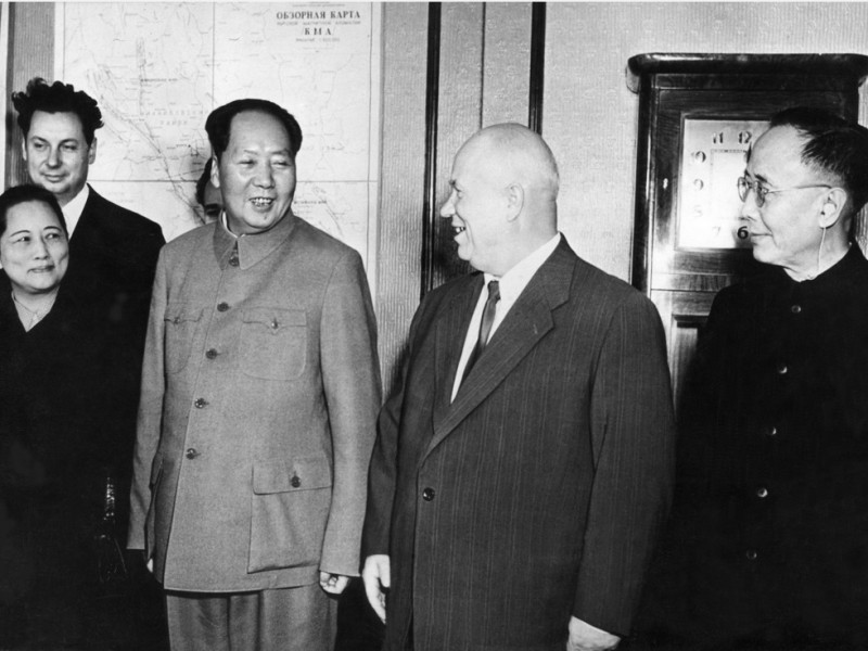 郭沫若与他的六个女人:一对姐妹花为他自杀