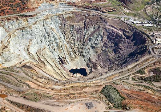 全球被骗,美国私囤7亿石油欲控全球油市(组图)