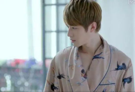 从天才少女到被群嘲演技,放弃音乐的她后悔吗?