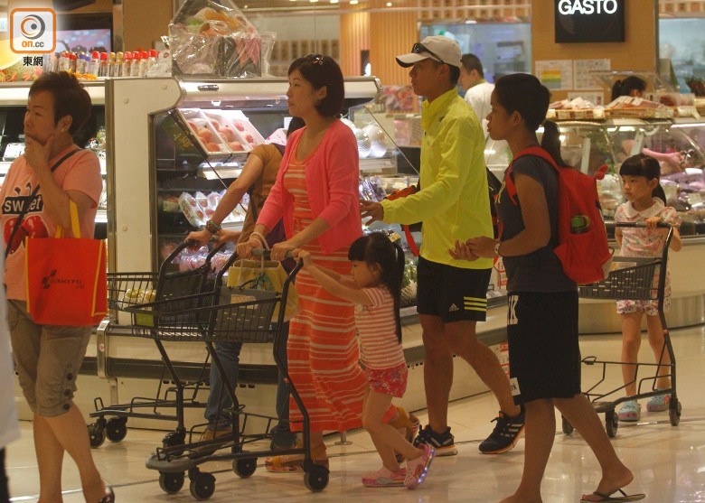 她曾流产险被切掉子宫,如今意外怀孕5个月 (图)