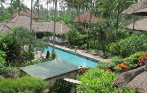 她曾71次住进陌生人家, 是冒险还是另类体验?(图)