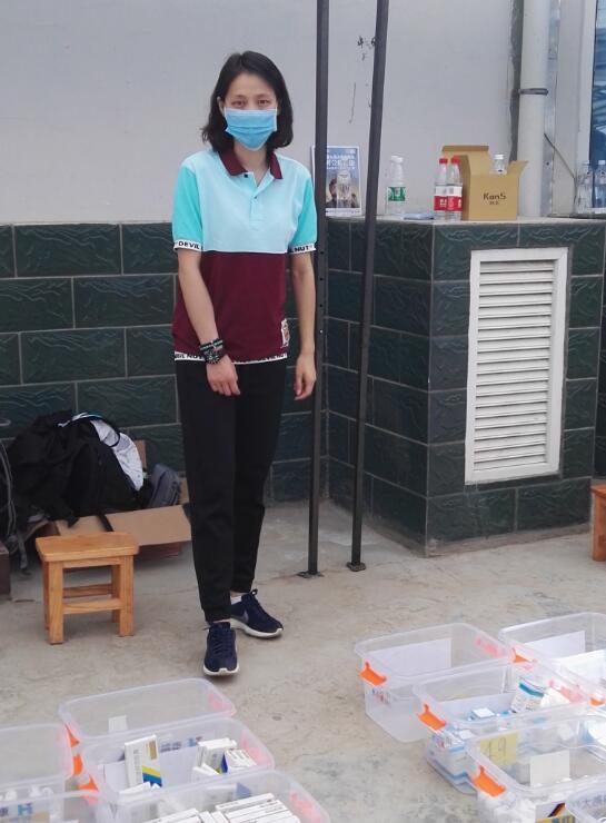 吴莎:刘翔喜欢做公益,我就陪着他(组图)