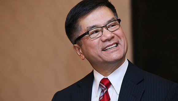 骆家辉:若川普当选或引发中美贸易战(图)