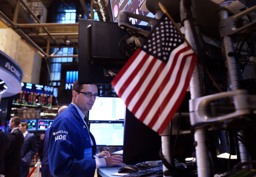 美股大涨 标普500指数创出历史新高(图)