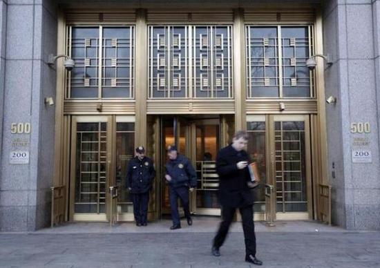 华裔夫妇在美组织卖淫被查 法官:不配当美国人