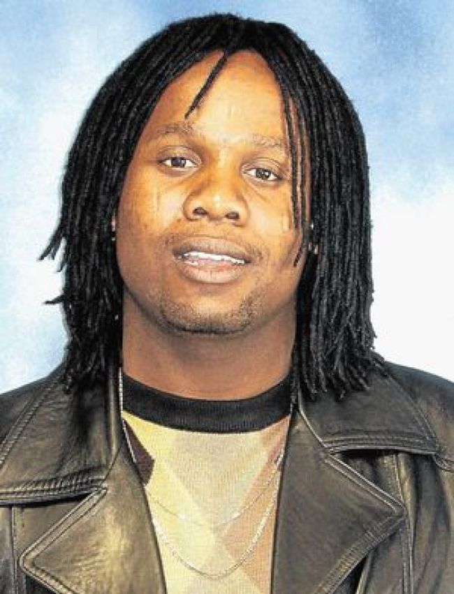 假冒已故歌手“复活” 他把遗孀骗上床(组图)