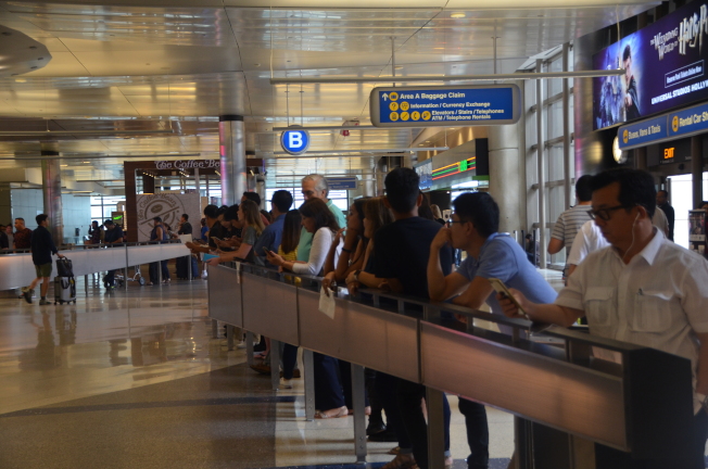 华裔乘客:北京飞洛杉矶航班如临大敌防恐袭(图)