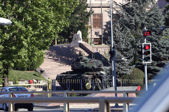 大清洗!土耳其政变后拘捕2745名司法官