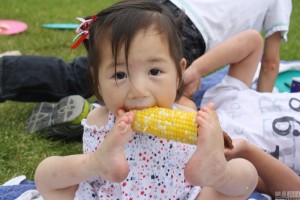 被美国夫妇收养的中国无臂女童(高清组图)