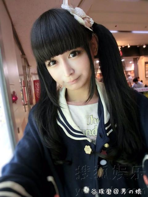 他打扮起来比女人还美!据说"正妹"已有妻子(图)