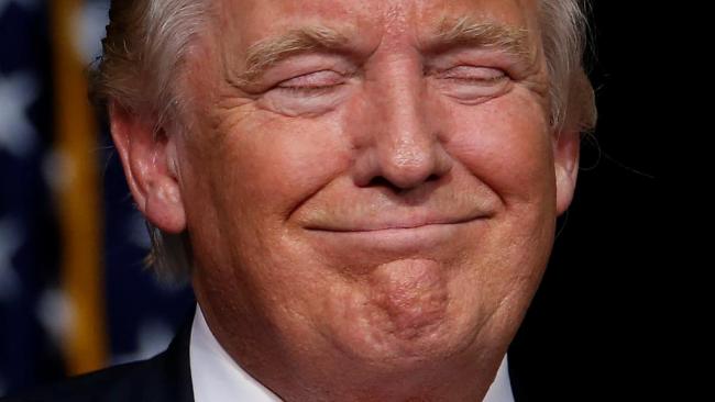 特朗普经济演讲力图挽衰局 50共和党人倒戈批无知