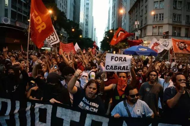 一个超级大国就这么被石油玩死了 谁会是下一个?