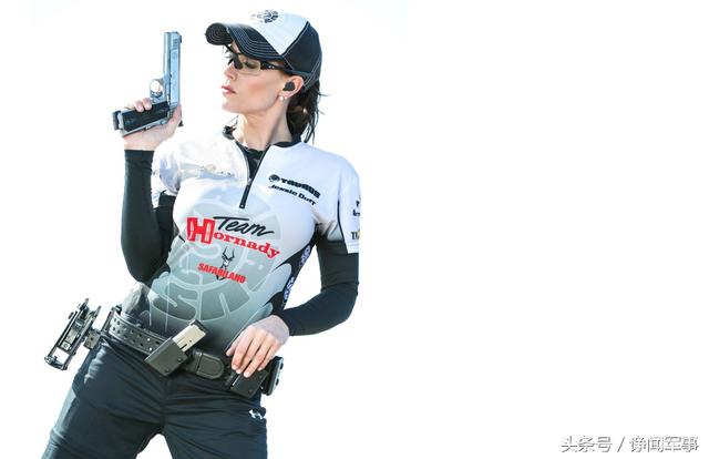 美国老司机娶了最漂亮美女枪手 还敢玩婚外恋！