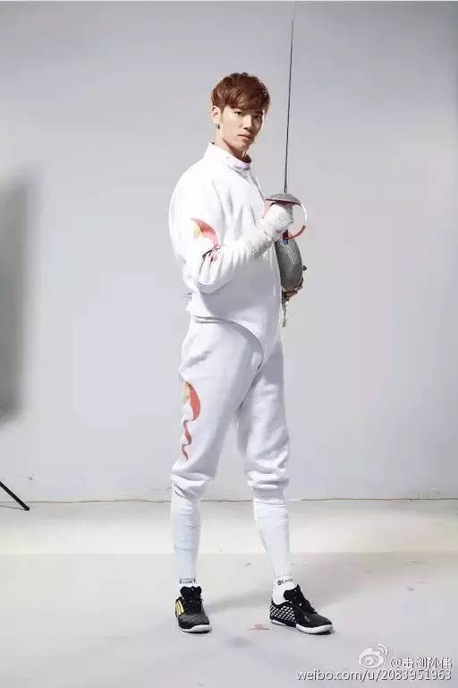 错过奥运,22岁的王嘉尔拿到人生另1枚金牌(图)