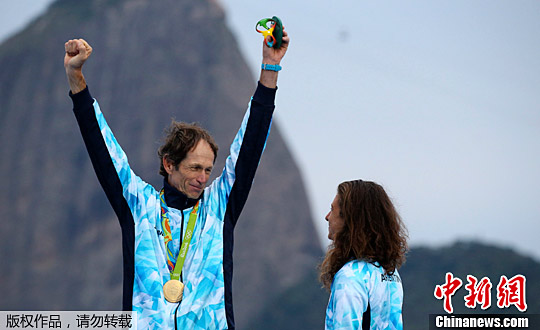 “励志哥”:六征奥运终夺金 身患癌症左肺切除