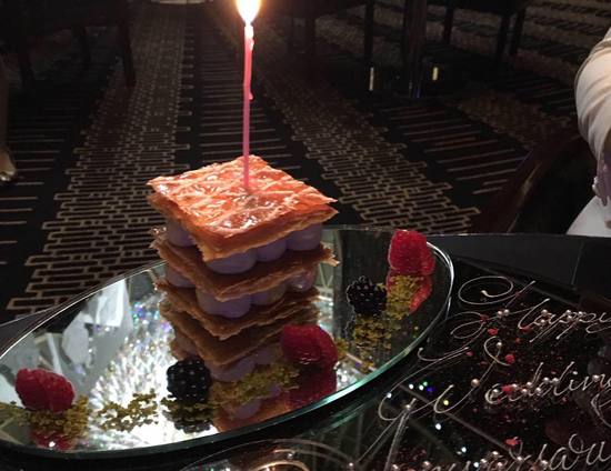 甄子丹烛光晚餐示爱汪诗诗 庆结婚13周年!(组图)