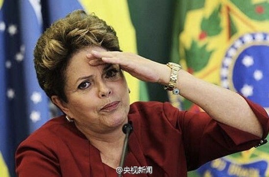 巴西首位女总统罗塞夫被罢免 副总统接任(图)