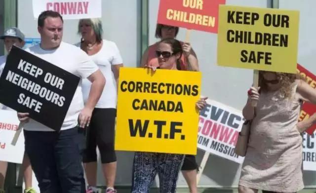 加国家长愤怒:一个高危恋童癖性罪犯引发的抗议