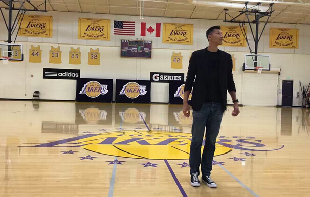 易建联合同细节曝光:每打20场就能拿到229万