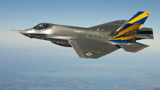 美华裔女性向中国非法走私战机被判50个月(组图)