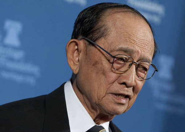 菲媒:菲前总统今日率团访华 谈中菲南海争端(图)