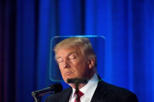 《纽约时报》替特朗普写了封公开道歉信…