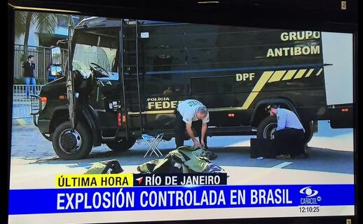 里约公路赛现疑似炸弹!拆弹组在终点线紧急引爆