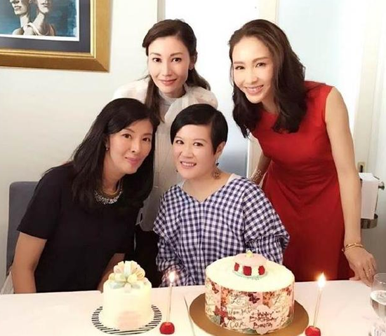 李嘉欣黎姿晒合影,两大冻龄女神颜值逆天(图)