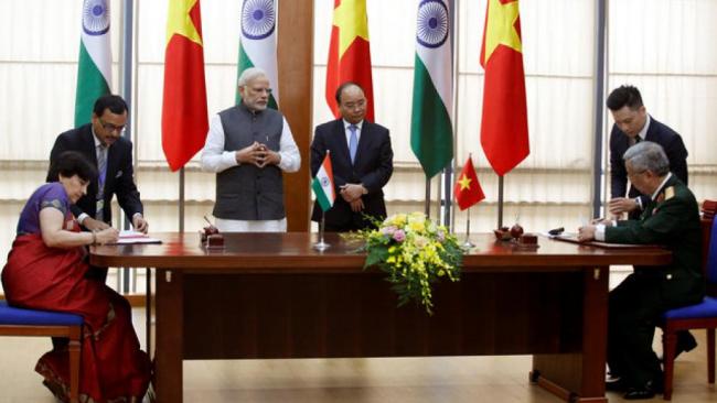 印度借给越南5亿美元 用于对付中国(图)