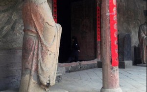 复旦美女毕业后走入佛门 两年后成网红(图)