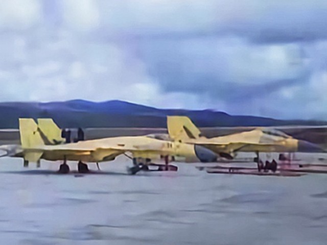 罕见!中国三款先进战机同上高原测试(图)