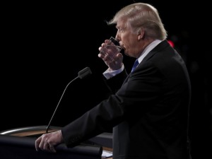 特朗普的意外支持者 需要降温的中国舆论