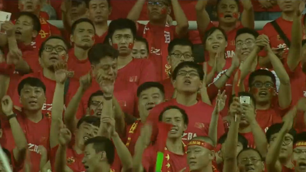 12强赛国足0:0伊朗,两场1负1平积1分(组图)