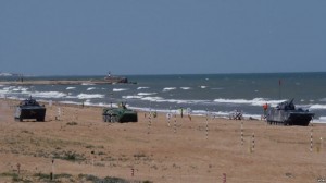 俄舰队启程，参加中俄南中国海军演(图)