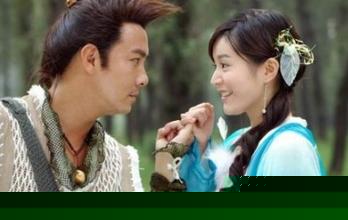 她走红后离奇消失，如今32岁再度现身，依旧很美