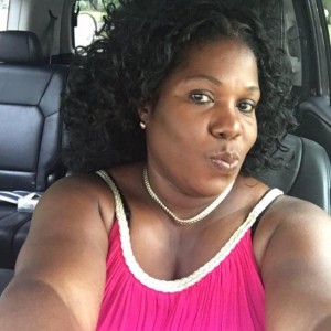 太恶心！纽约妇女买炸鸡 一口吃出个完整老鼠头！