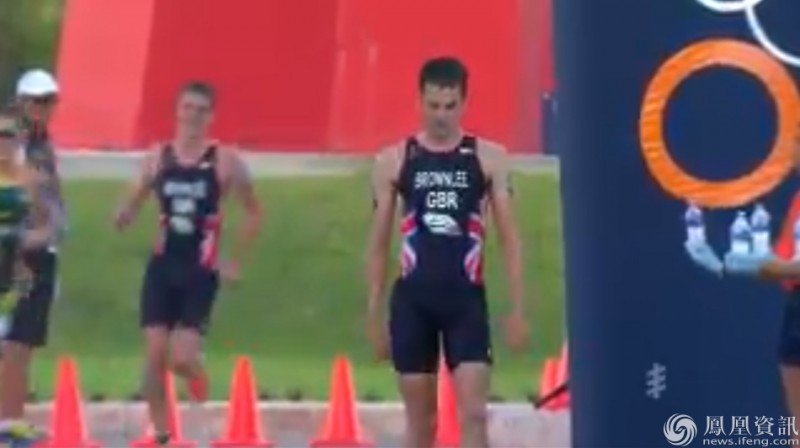 EPA 金银兄弟再成赛场焦点:他接近死亡的一刻