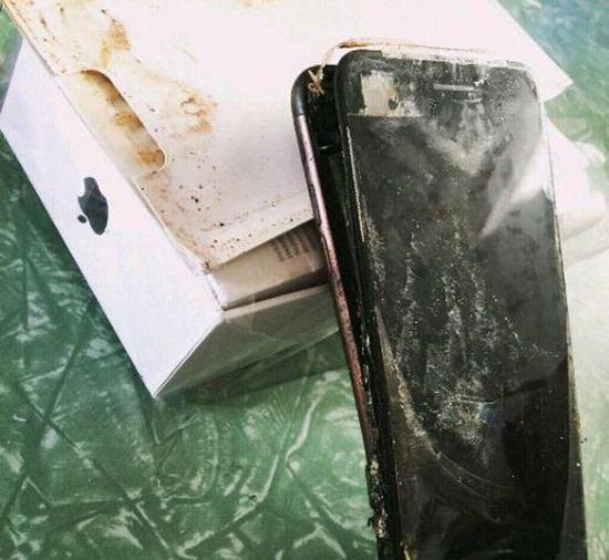 7的诅咒?iPhone 7传爆炸后 又有电池异常鼓起