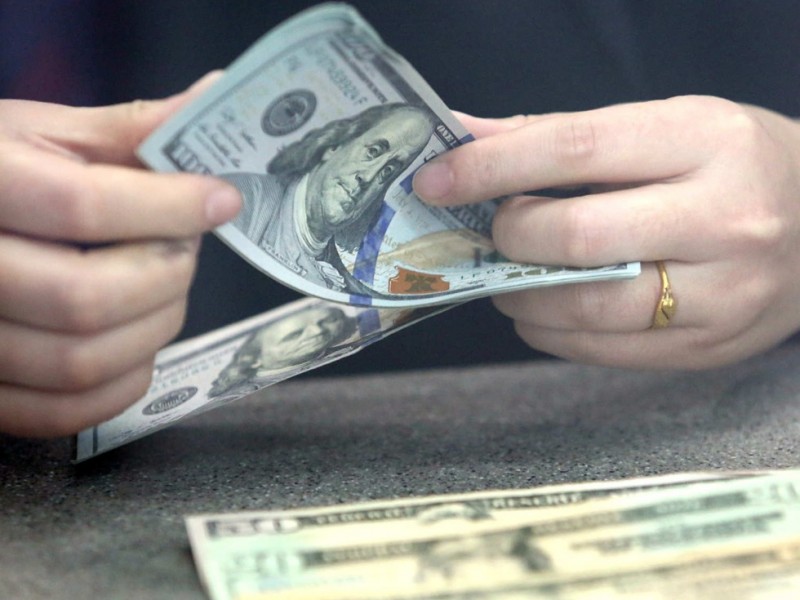 热帖:人民币贬值千点 中美金融战杀声震天(图)