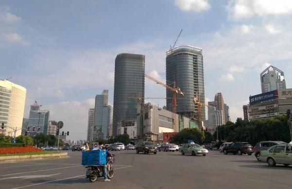 200亿出售浦东世纪汇广场 李嘉诚再抛大陆资产