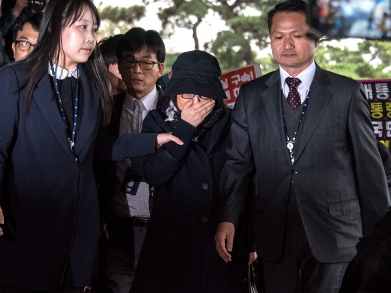 朴槿惠亲信门爆猛料 “神秘小白脸”露面(图)