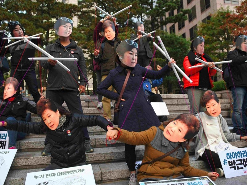 崔太敏与朴槿惠惊人关系遭曝光:精神夫妻(图)