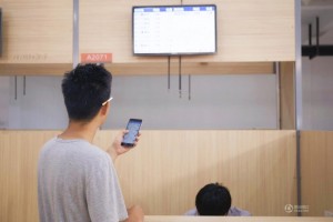 90后研究生开卡车谋生 为见女友穿越大半个中国